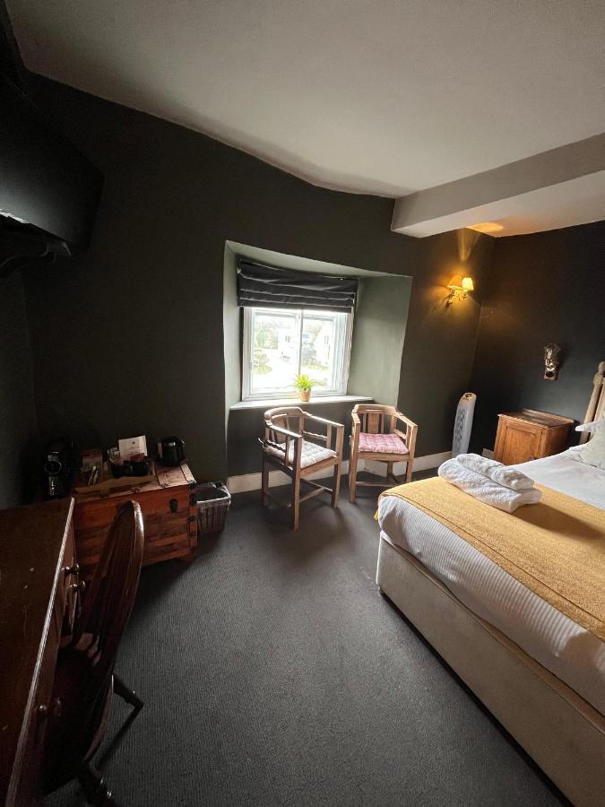 The Kings Arms Hotel Didmarton Ngoại thất bức ảnh