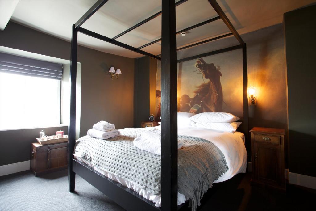 The Kings Arms Hotel Didmarton Ngoại thất bức ảnh
