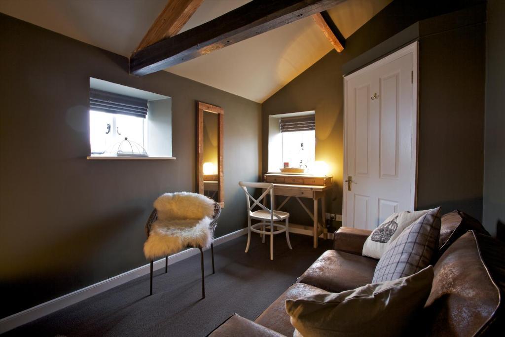 The Kings Arms Hotel Didmarton Phòng bức ảnh